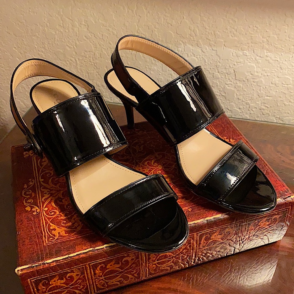 COACH Black patent leather heels size 6.5B
